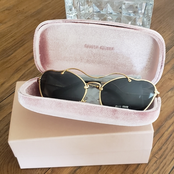 Miu Miu Butterfly Sunglasses New main image 5
